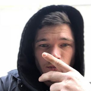 Meet your Posher, Hunter